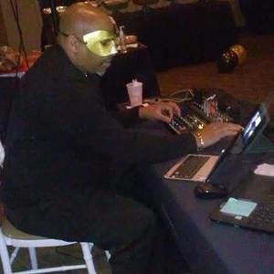 Meet your Posher, Chuck